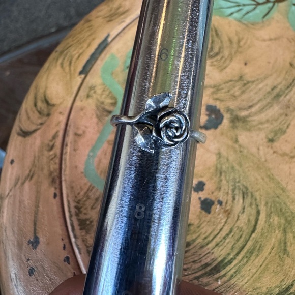 Used James Avery Elegant Silver Rose Ring - Picture 4 of 4